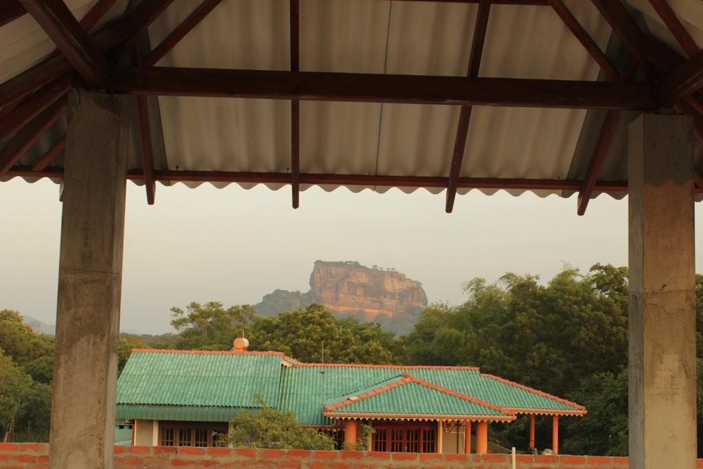 Sinhagiri Villa Sigiriya Exteriör bild